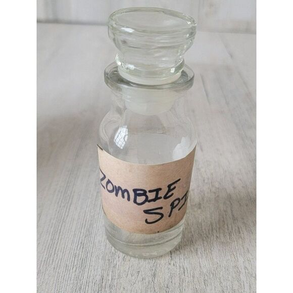 Zombie spit bottle potion prop decor Halloween - Picture 1 of 4